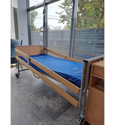 Pat Electric Medical cu telecomanda, reglabil pe inaltime si pe sectiuni